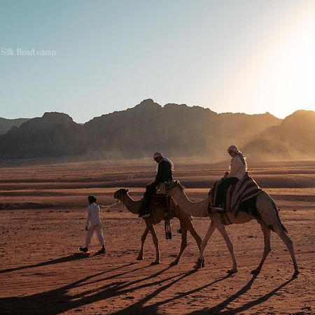 Wadi Rum Silk Road Camp Екстер'єр фото