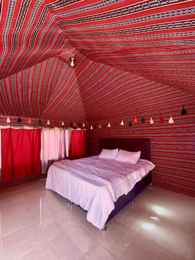 Wadi Rum Silk Road Camp Екстер'єр фото