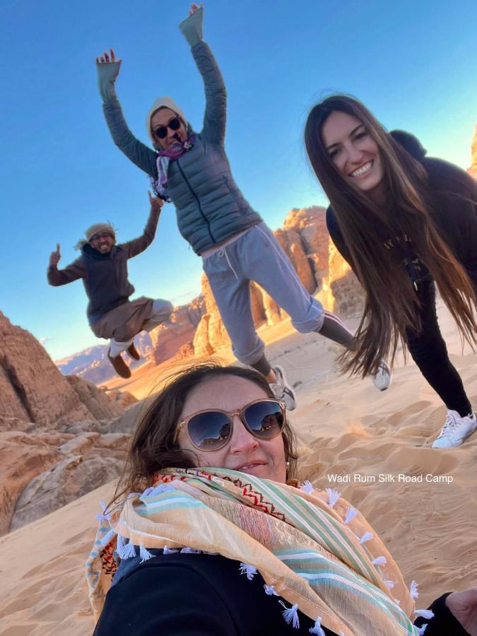 Wadi Rum Silk Road Camp Екстер'єр фото