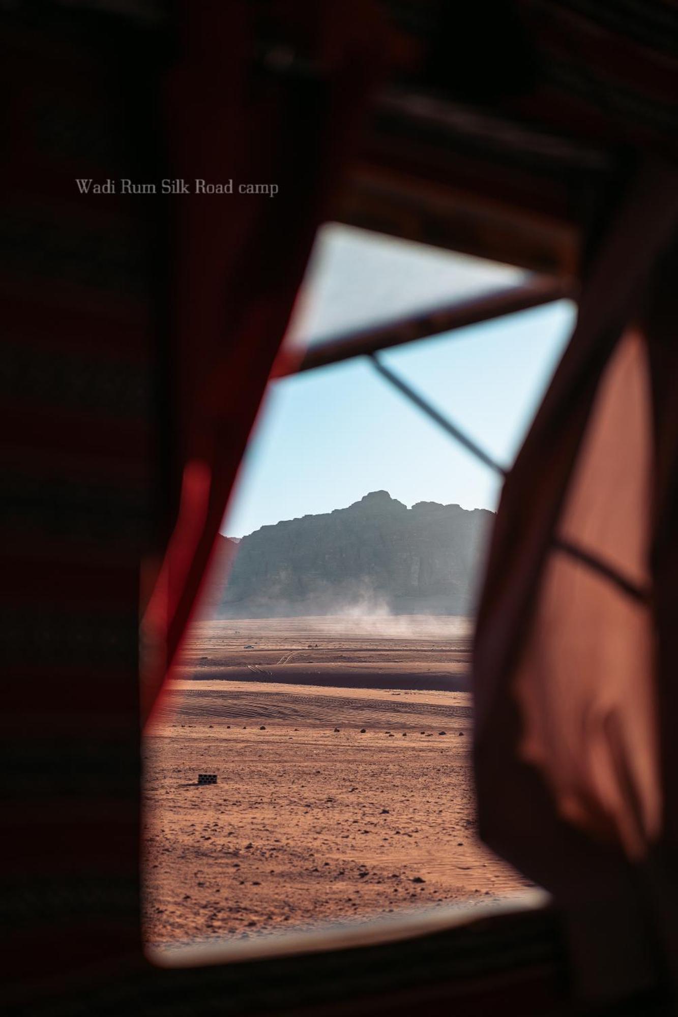 Wadi Rum Silk Road Camp Екстер'єр фото